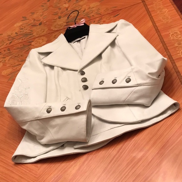 Bebe 100%Genuine Leather embroidered white blazer jacket Sz.XS - Picture 2 of 16